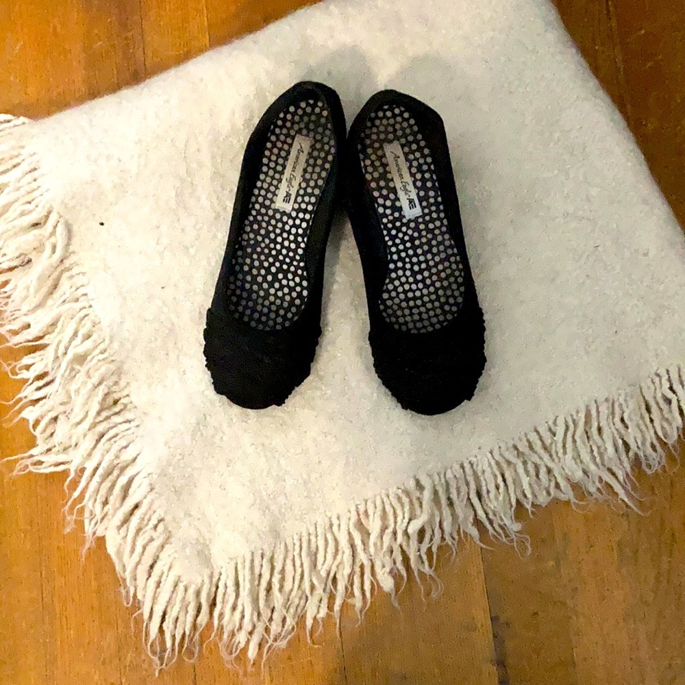 American Eagle Suede Flats